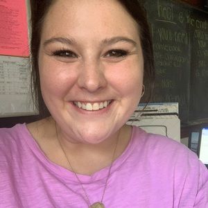 Meet your Posher, Caitie